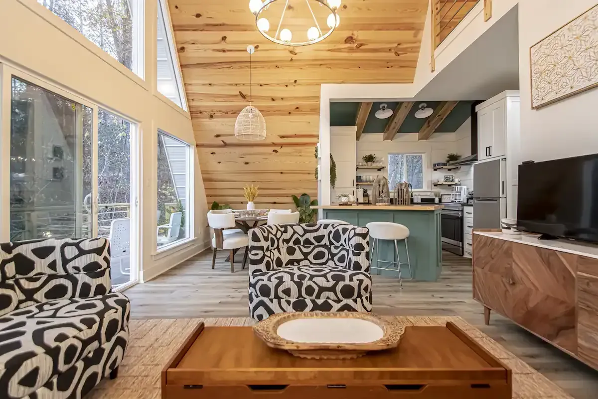 Natures Loft Woodland Retreat
