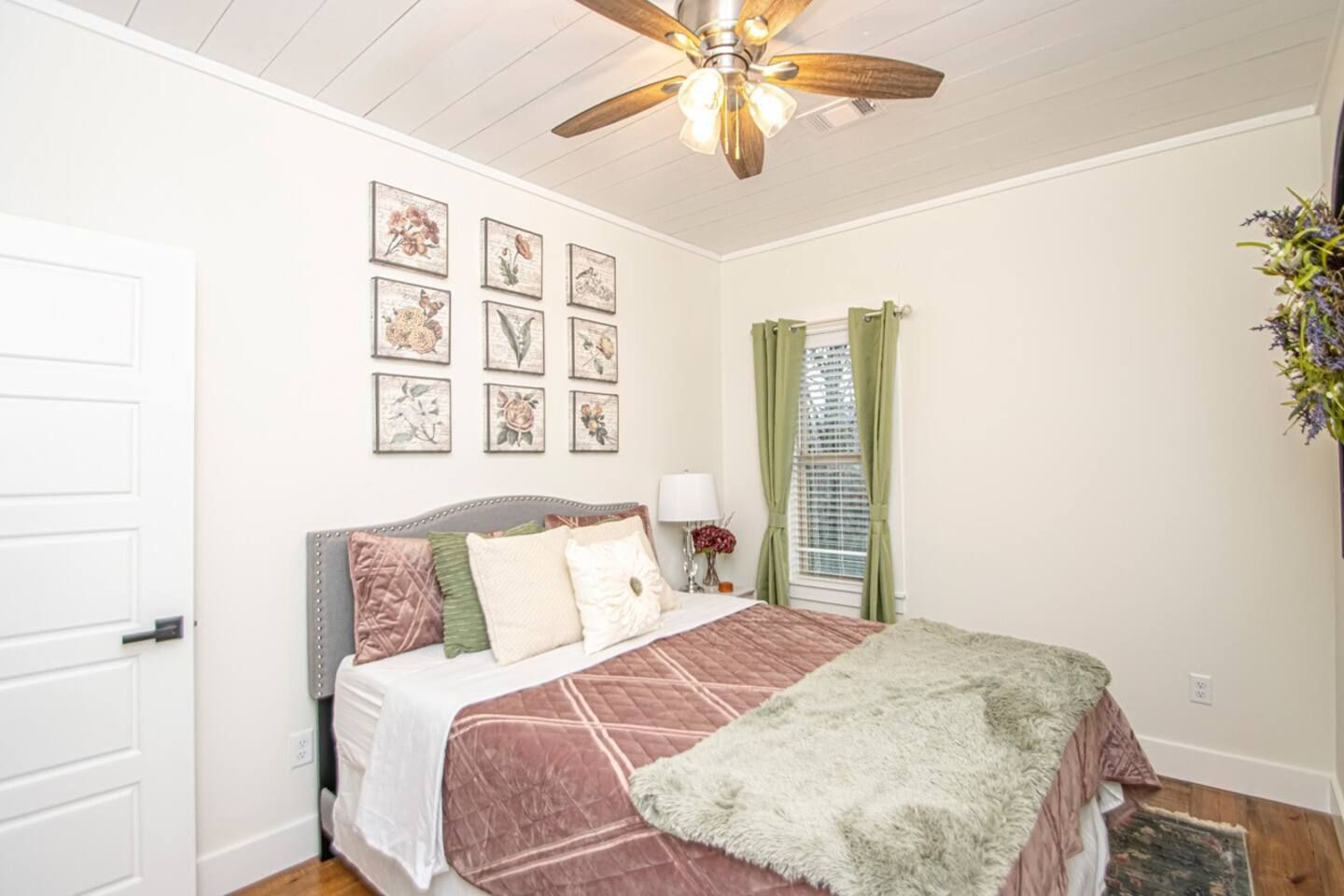 Four Oaks Cabin Rentals