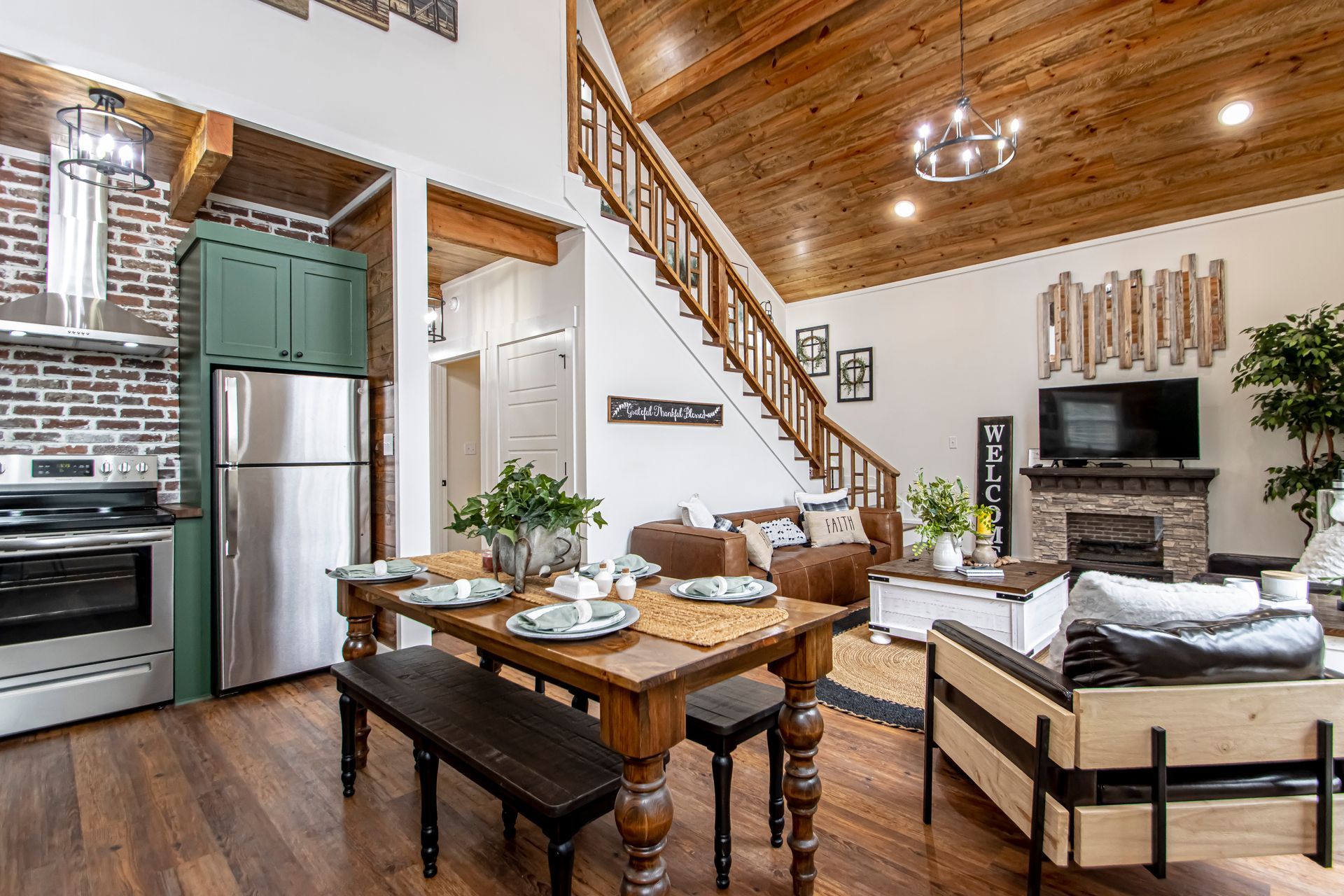 The Barn House Tree Loft cabin rentals Buffalo River AR