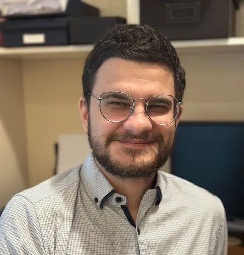 Dr Caleb Izzard