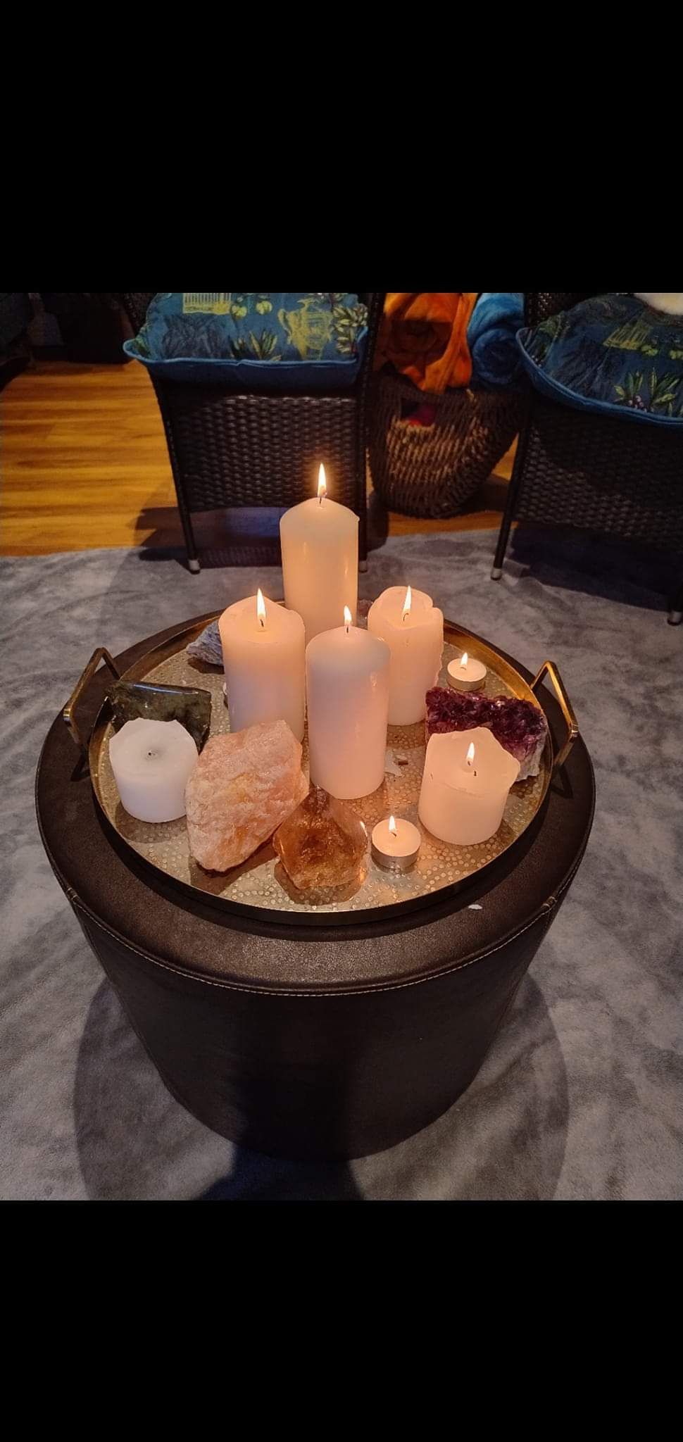 Welcome to the Studio in Tingley Wakefield.  
The energy in here is incredible and welcoming.  
Come along and share the energy while enjoying treatments or workshops.  Everyone is welcome.  
I will try my best to be accommodating to your schedule and needs.   
