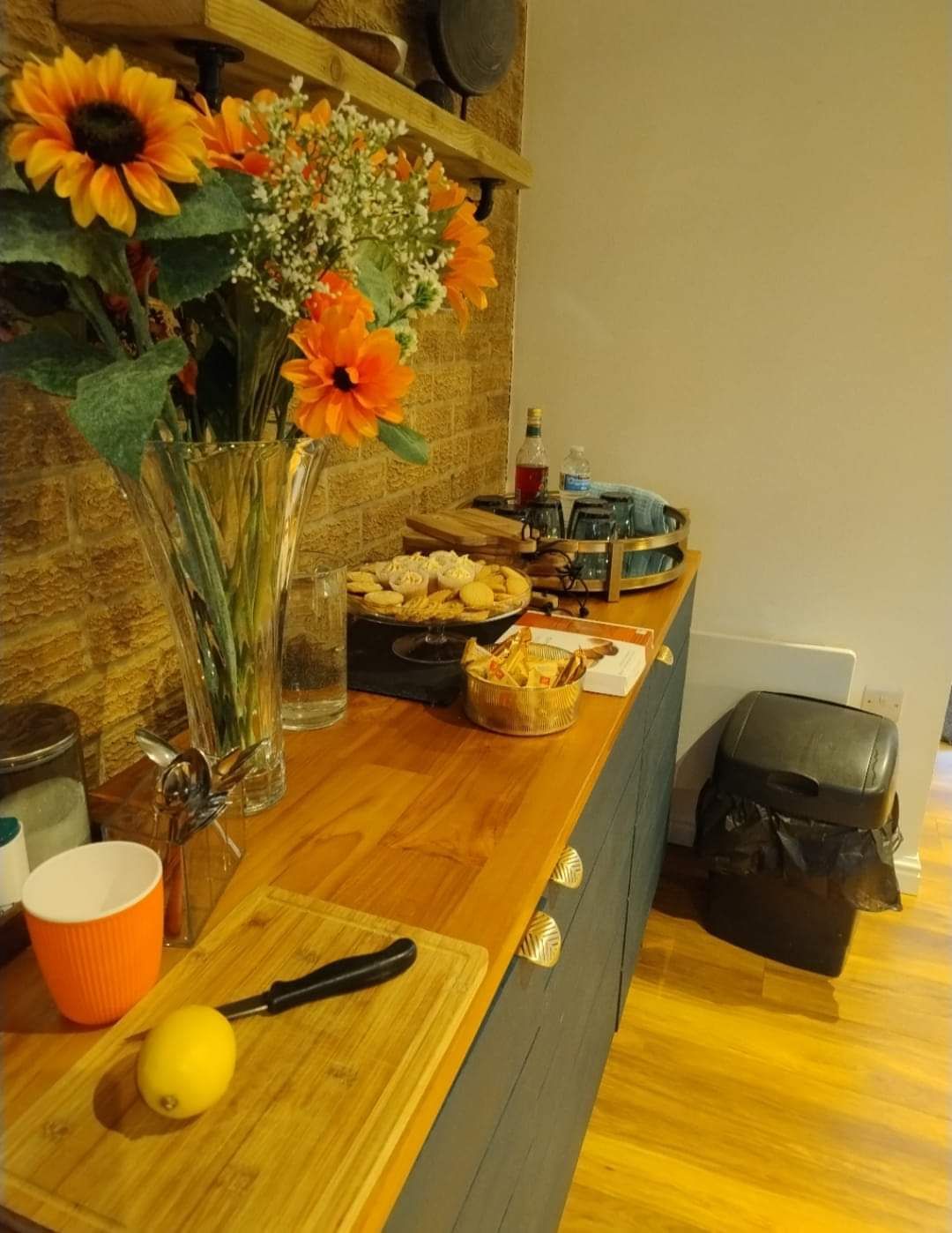 Welcome to the Studio in Tingley Wakefield.  
The energy in here is incredible and welcoming.  
Come along and share the energy while enjoying treatments or workshops.  Everyone is welcome.  
I will try my best to be accommodating to your schedule and needs.   
