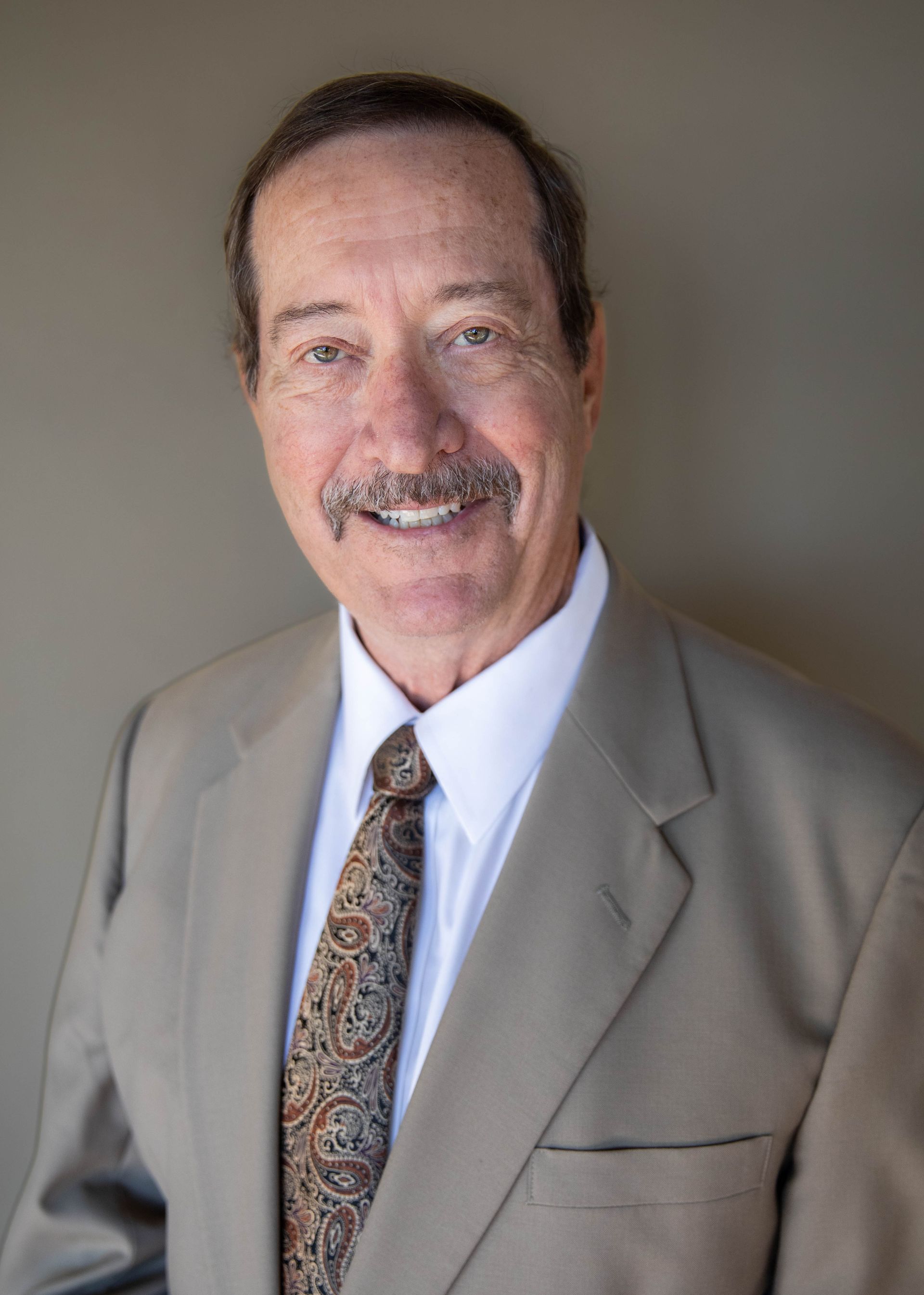 Photo of Robert Thomas