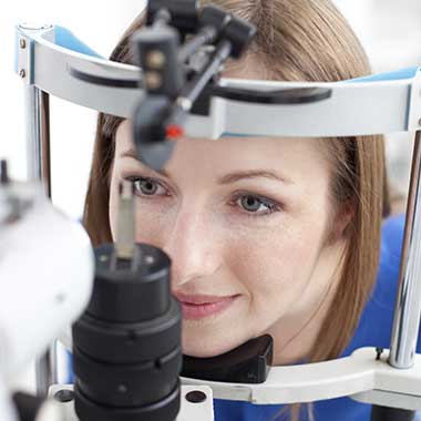 Qué hace un optometrista