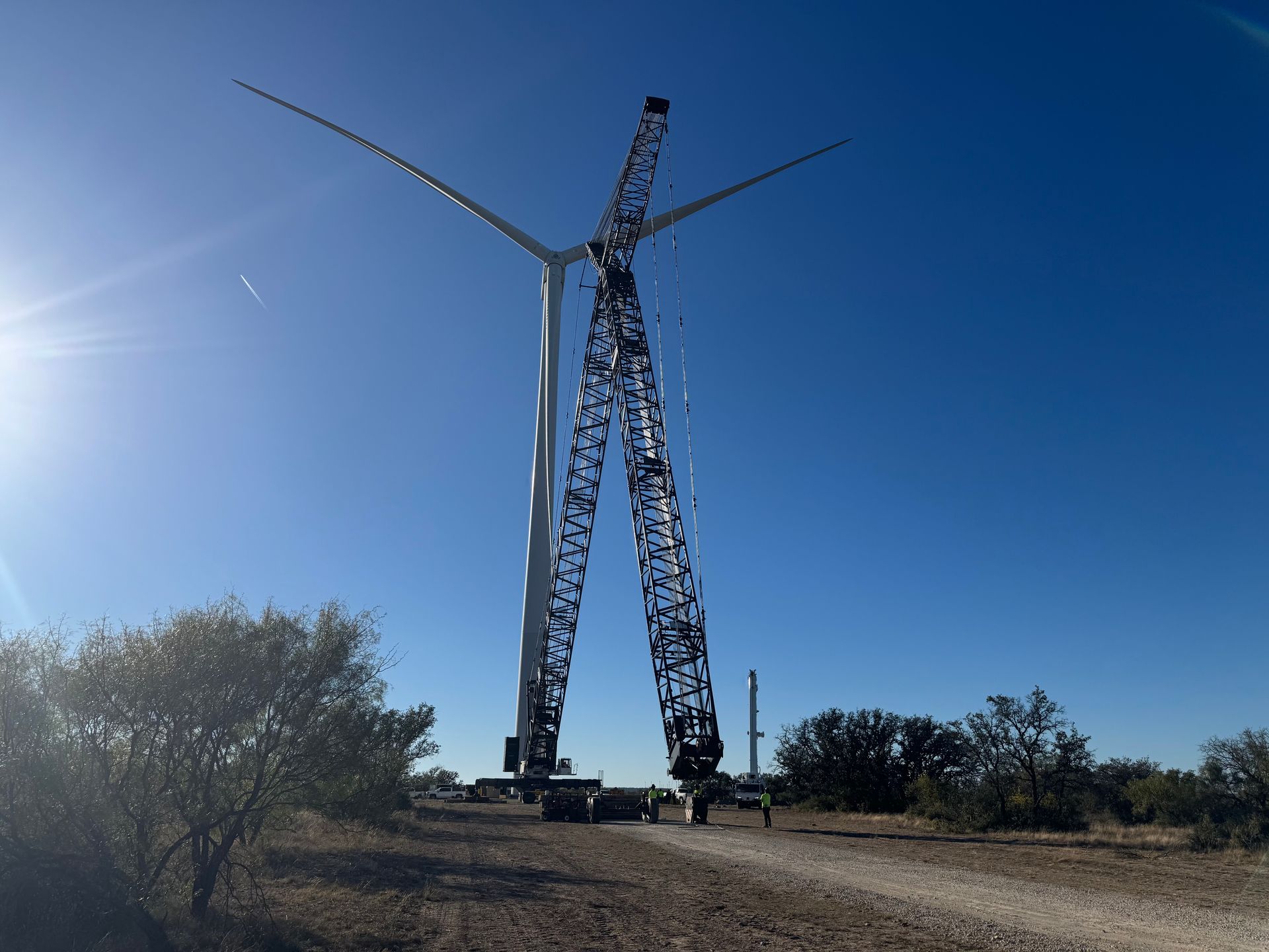 Brady, Texas - Turnkey wind tower maintenace - Uptower Solutions, Ltd. and Coldfoot Crane Specialists 