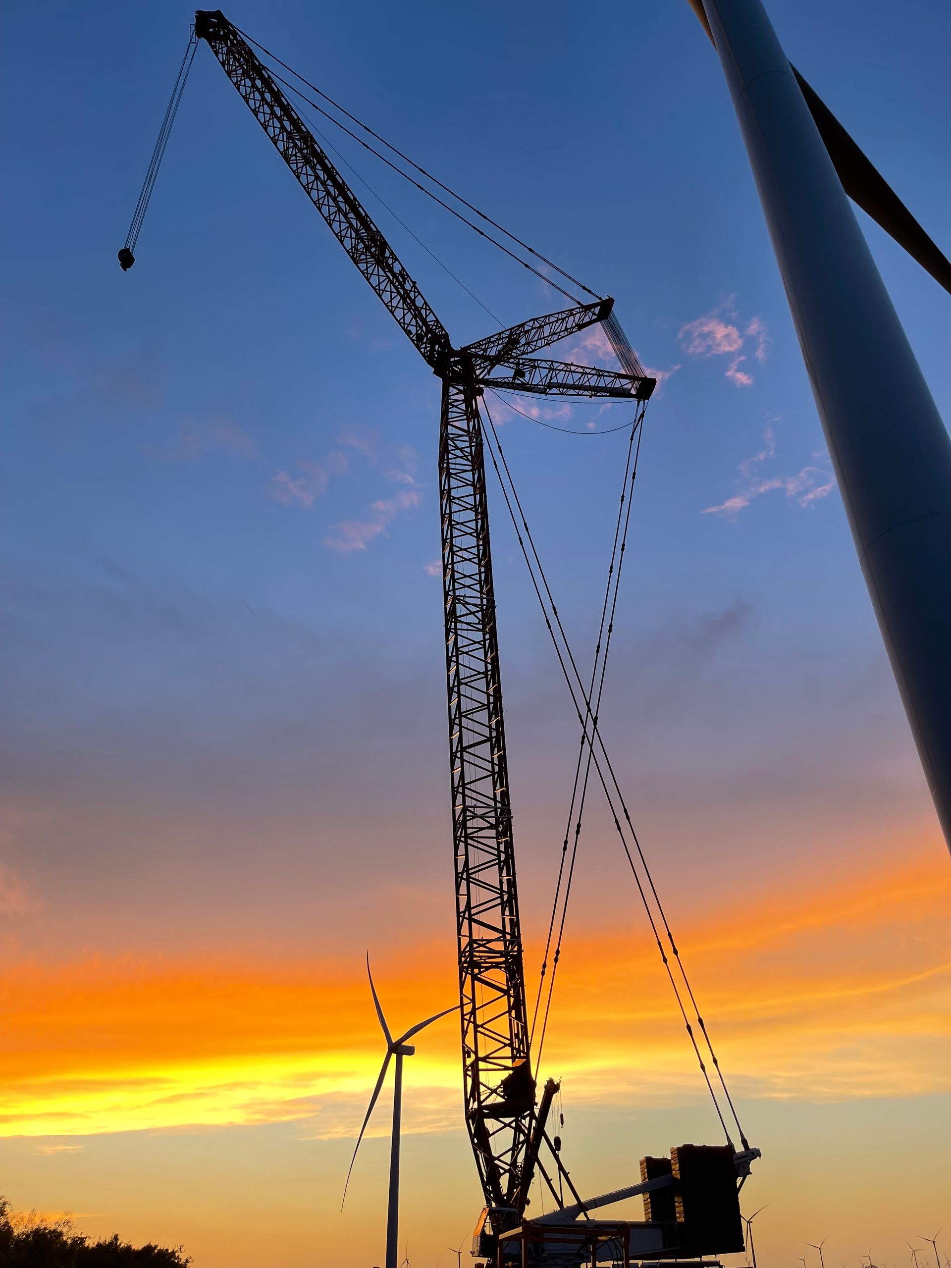 LG - 1550 ( 700 Ton ) with 