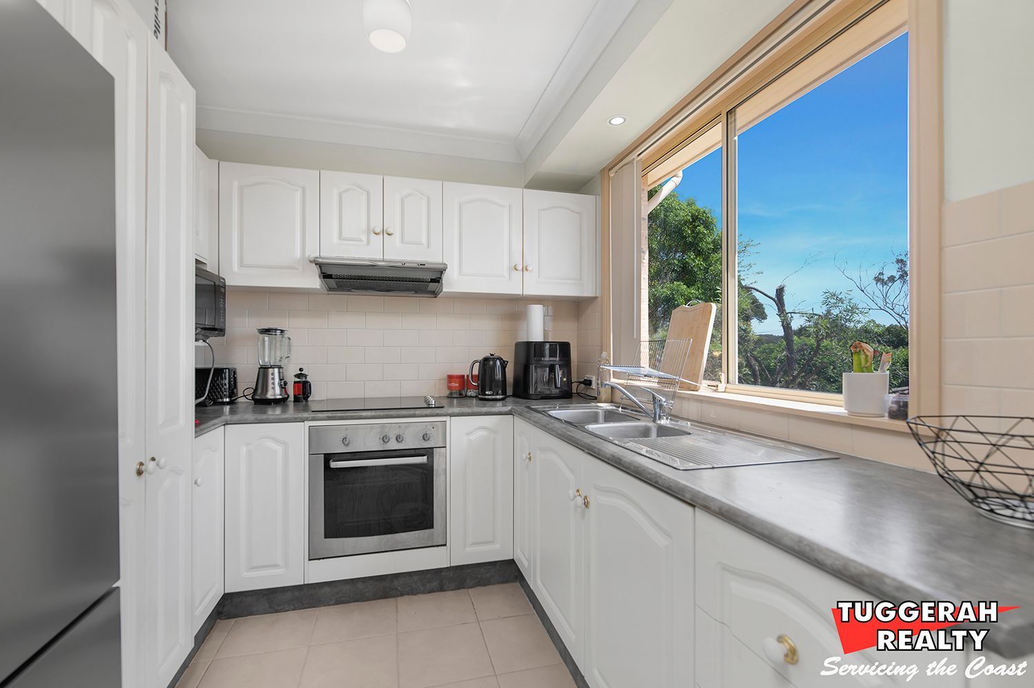 2 Hillview Crescent, Tuggerah NSW 2259, Tuggerah - Thumbnail 5