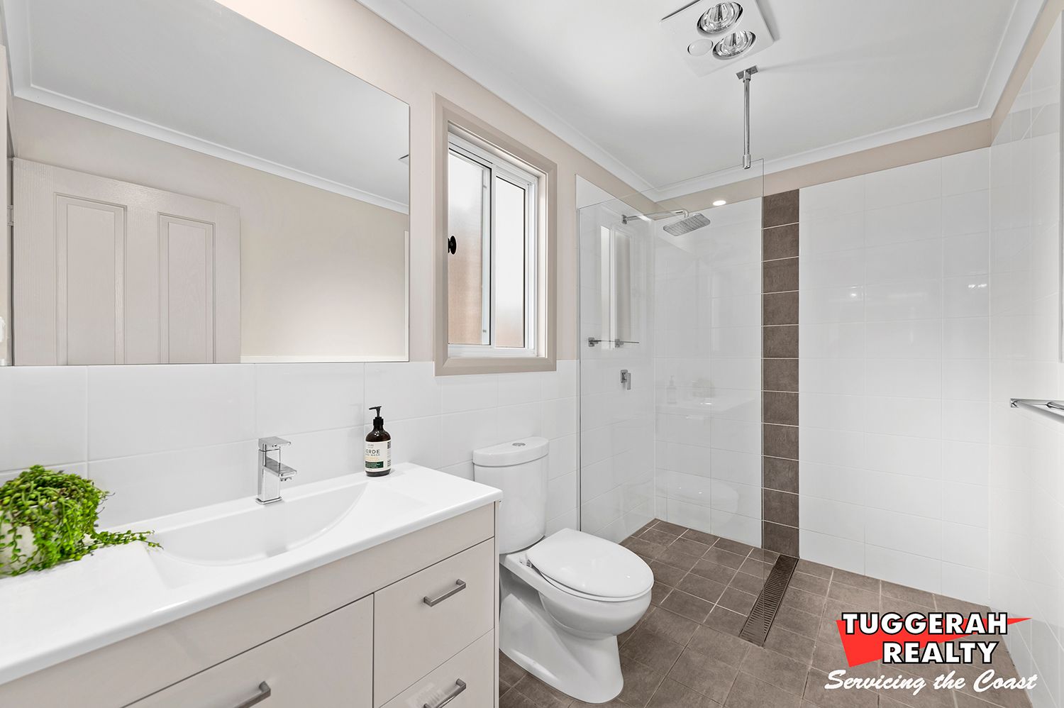 42 Wolseley Ave, Tacoma, NSW, Tacoma - Thumbnail 4