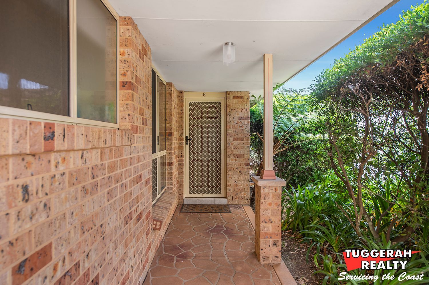 2 Hillview Crescent, Tuggerah NSW 2259, Tuggerah - Thumbnail 2