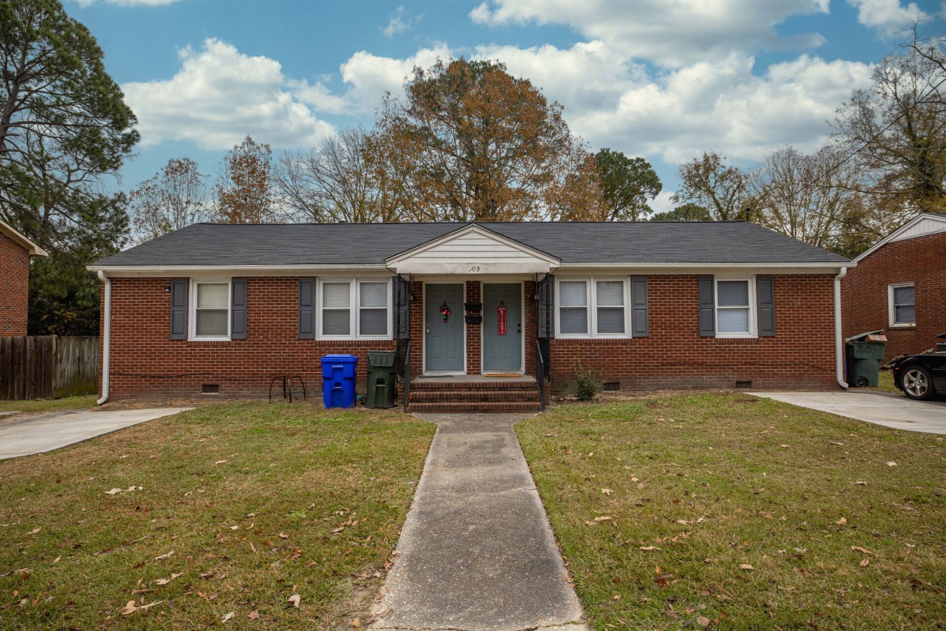 105 S Elm A - 2 Bed 1 Bath - 826 Sqft