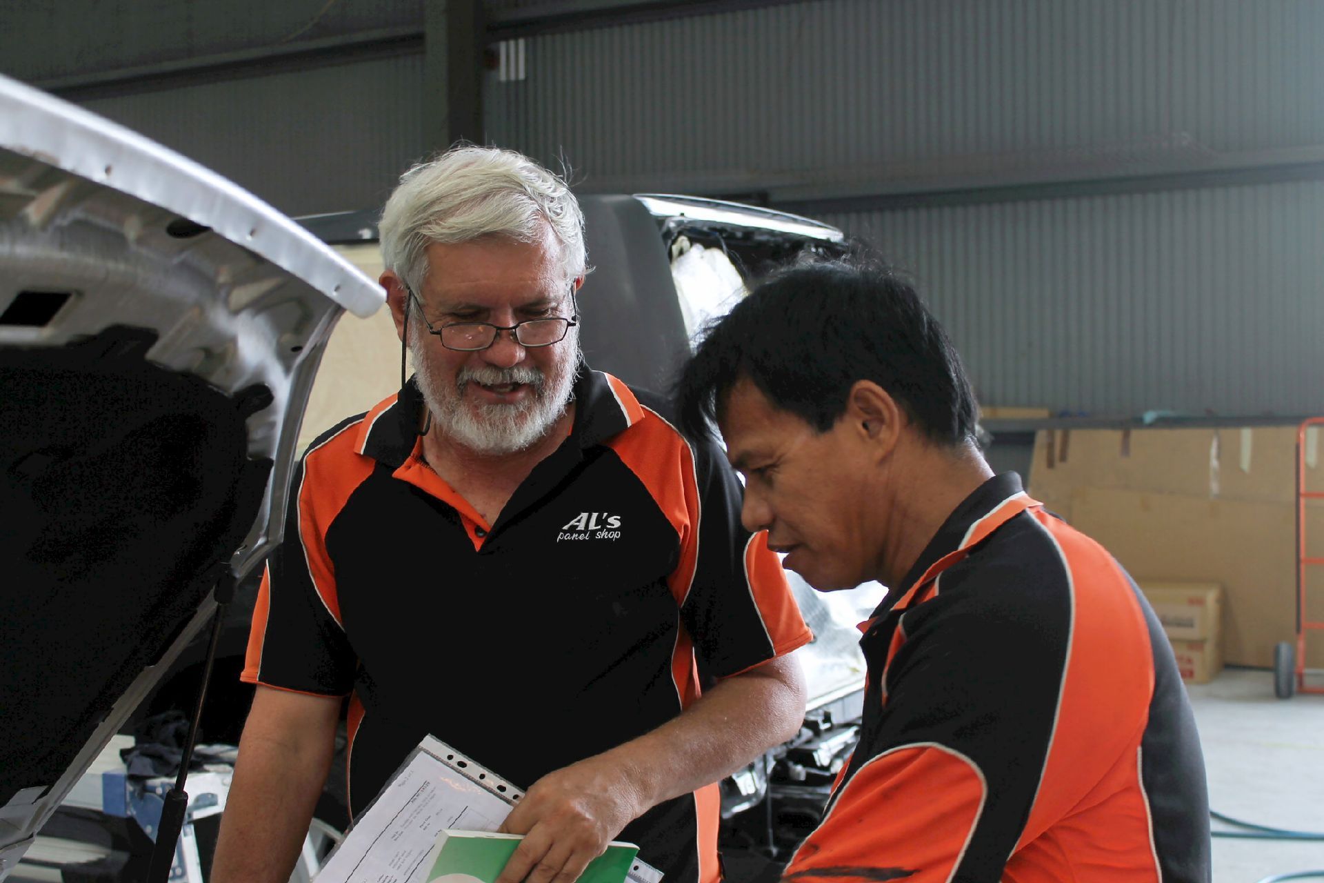 Panel Beater Darwin Vehicle Repair Assessment And Consultation