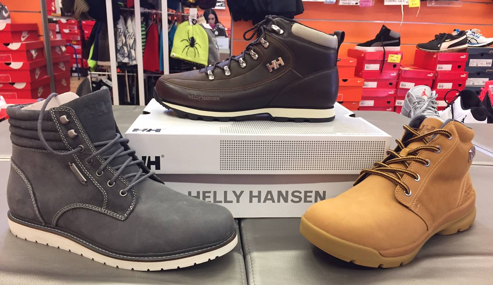 scape Helly Hansen