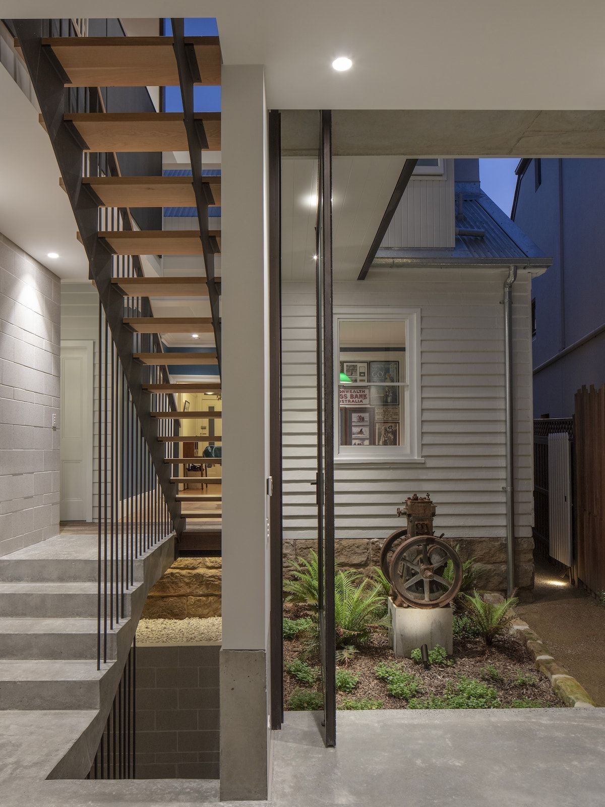 Modern Staircase With Wooden Steps — Burmah Constructions In Kangaroo Valley, NSW