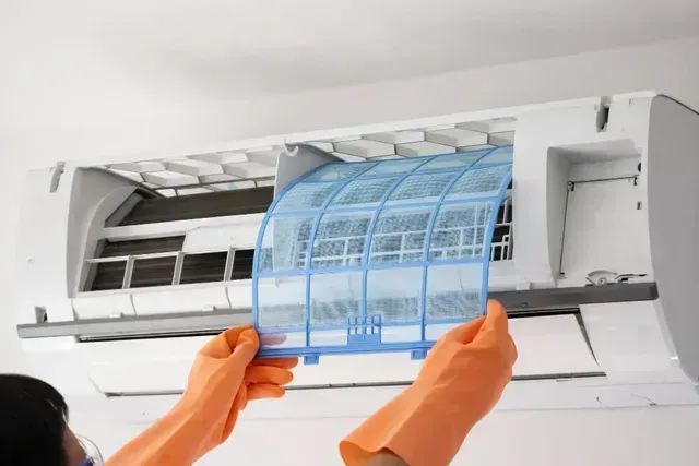 HVAC technician in Port Washington WI