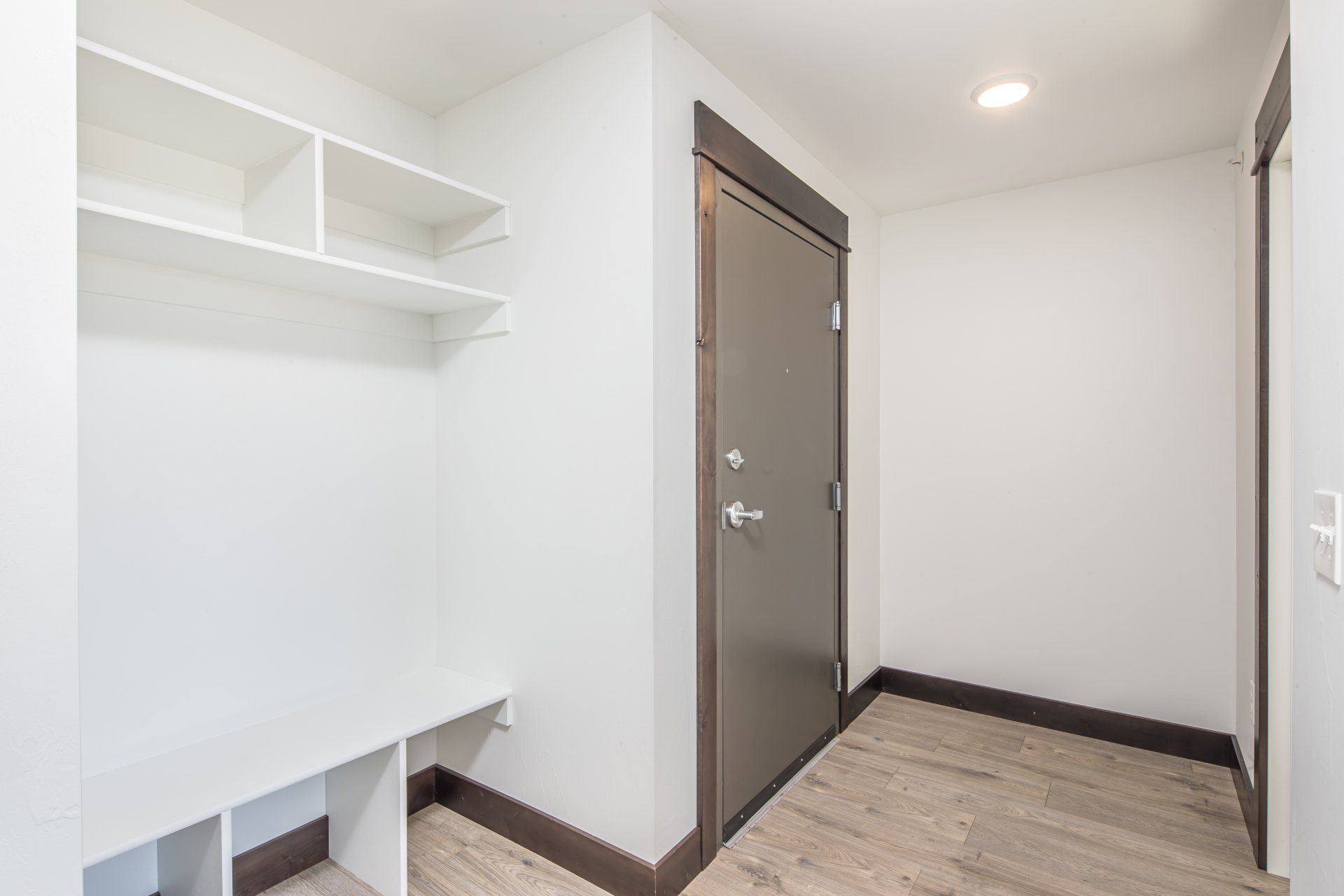 rosa apartments laundry room door