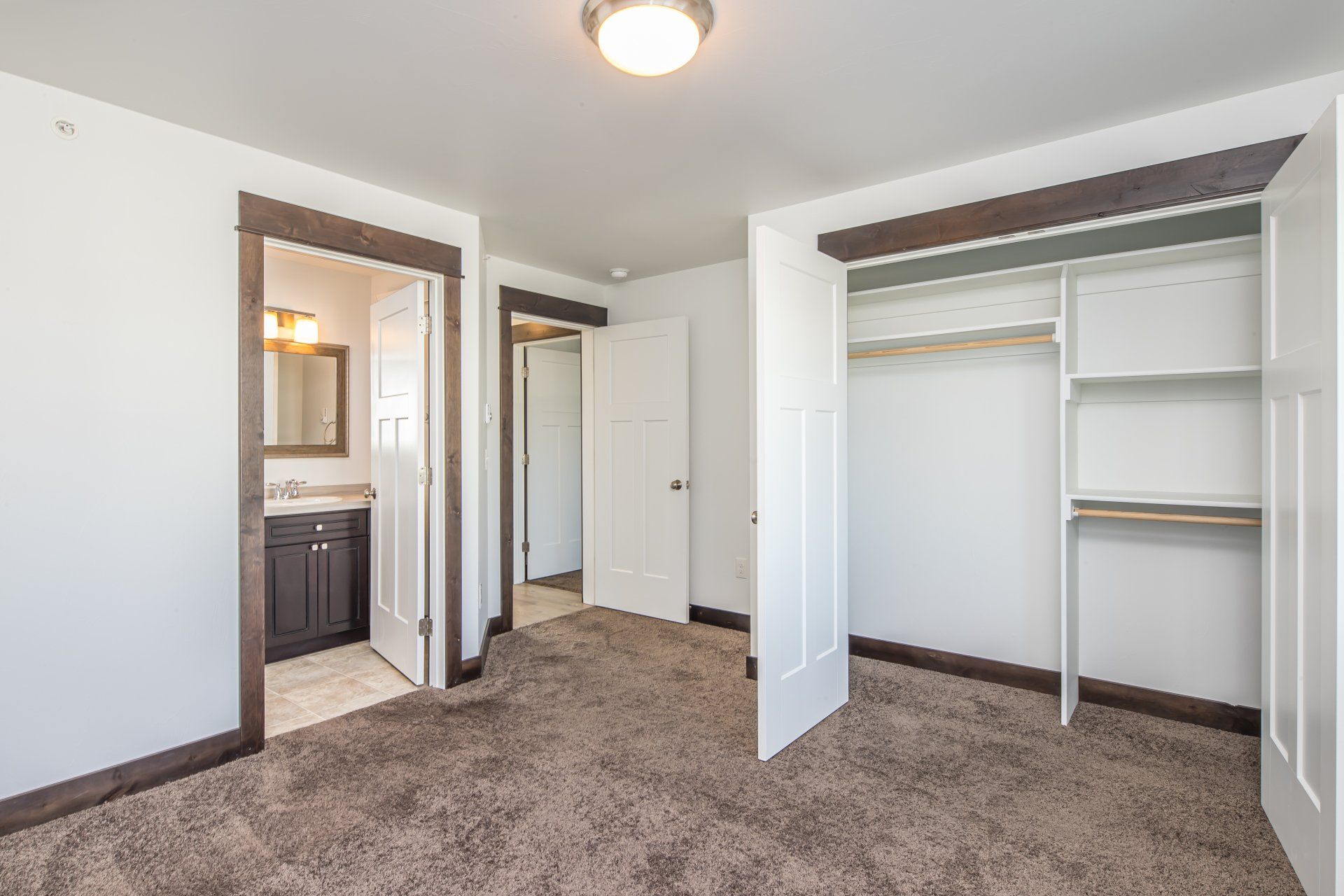 rosa apartments bedroom closet open