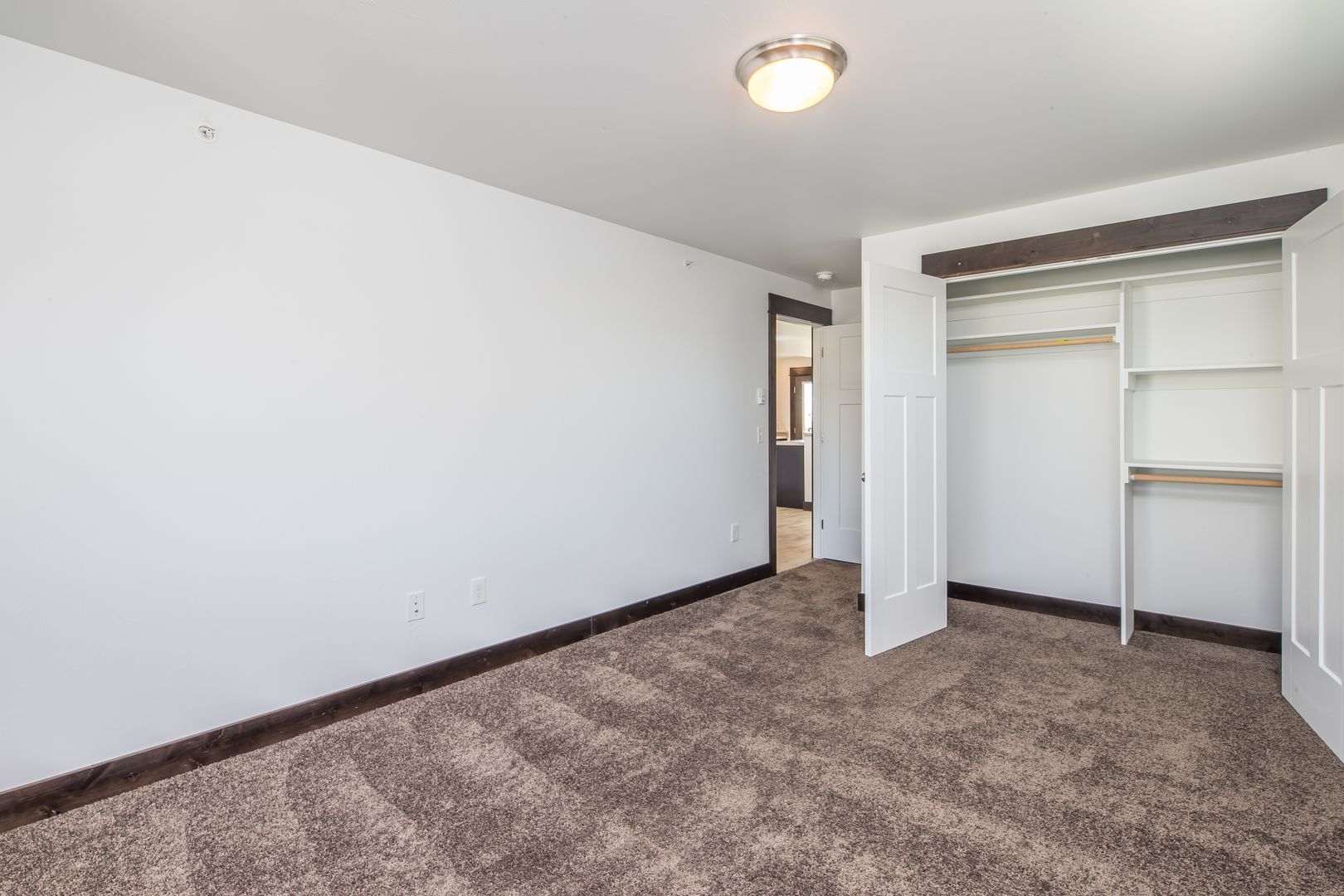 rosa apartments bedroom