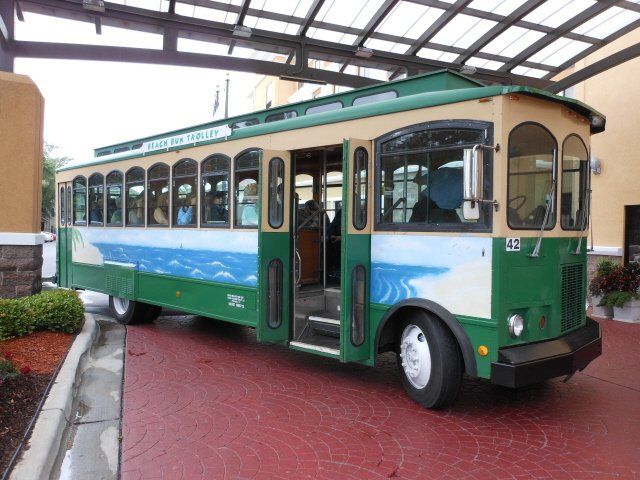 green and yellow trolley