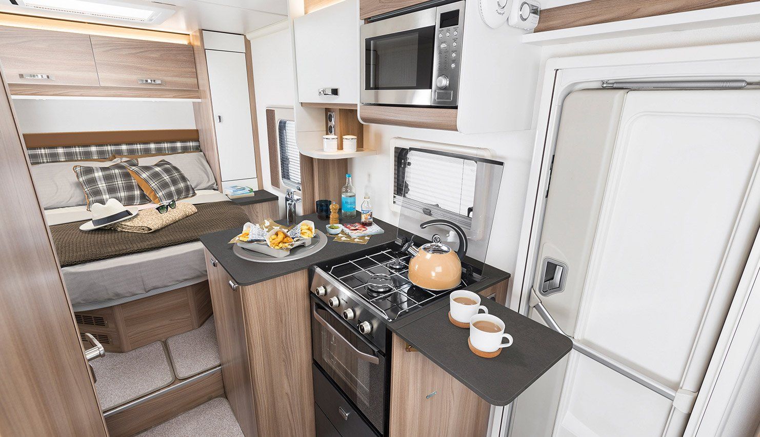 Swift Escape 694 - 4 Berth Motorhome