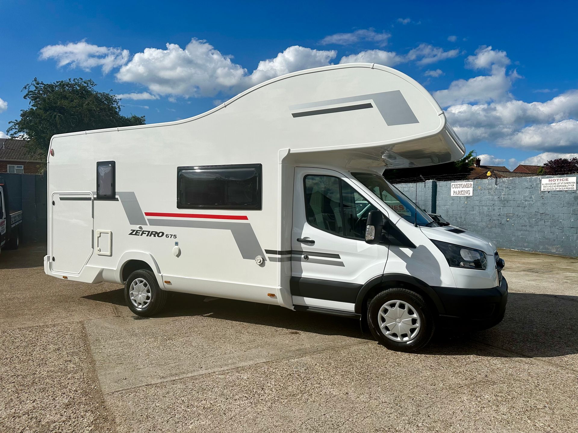 Zefiro 675 - 6 Berth Motorhome - For Sale ford roller team zefiro 675 garage motorhome mobile home for sale used second-hand