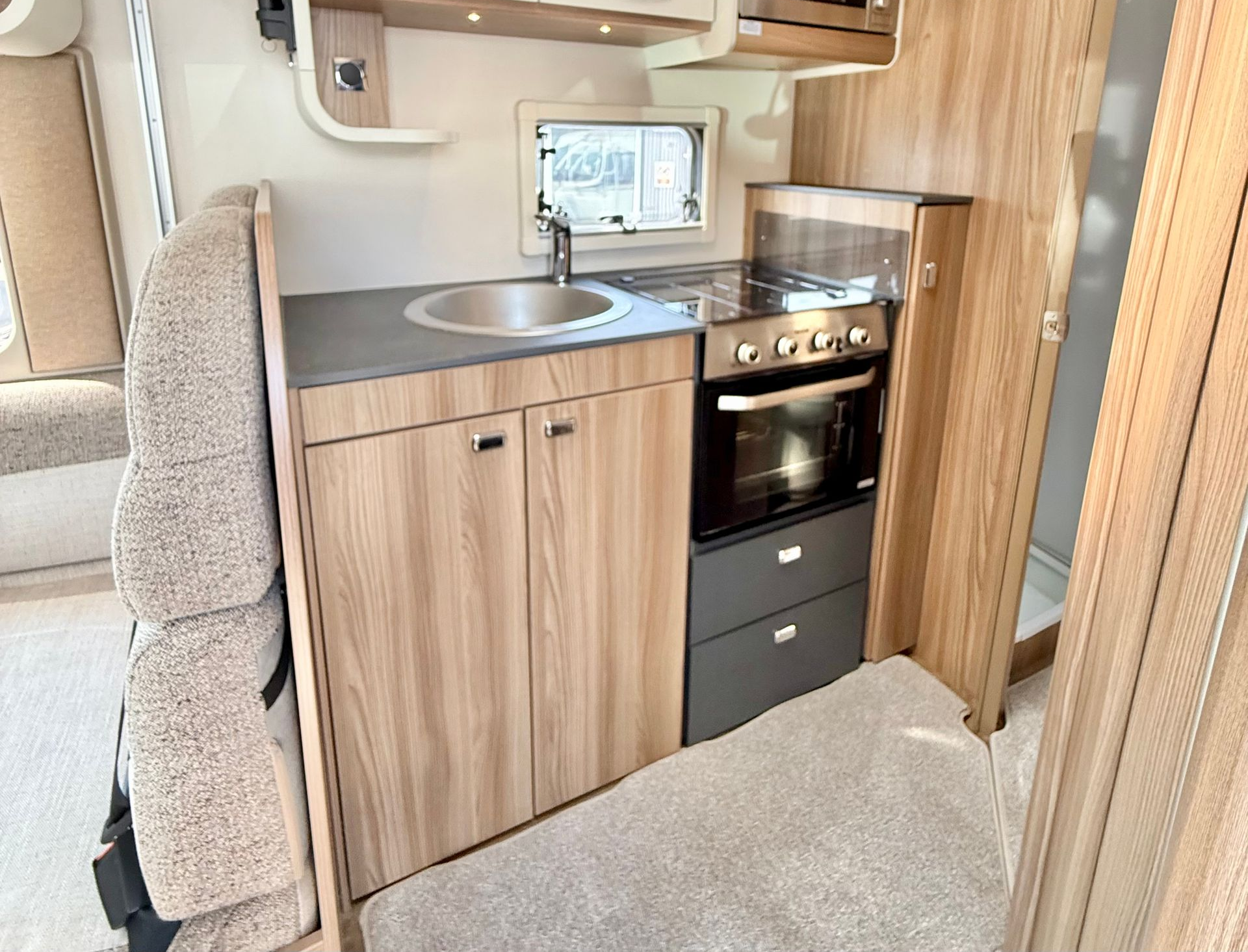 fiat swift escape 614 motorhome in an automatic transmission, 4 berth, outstanding condition