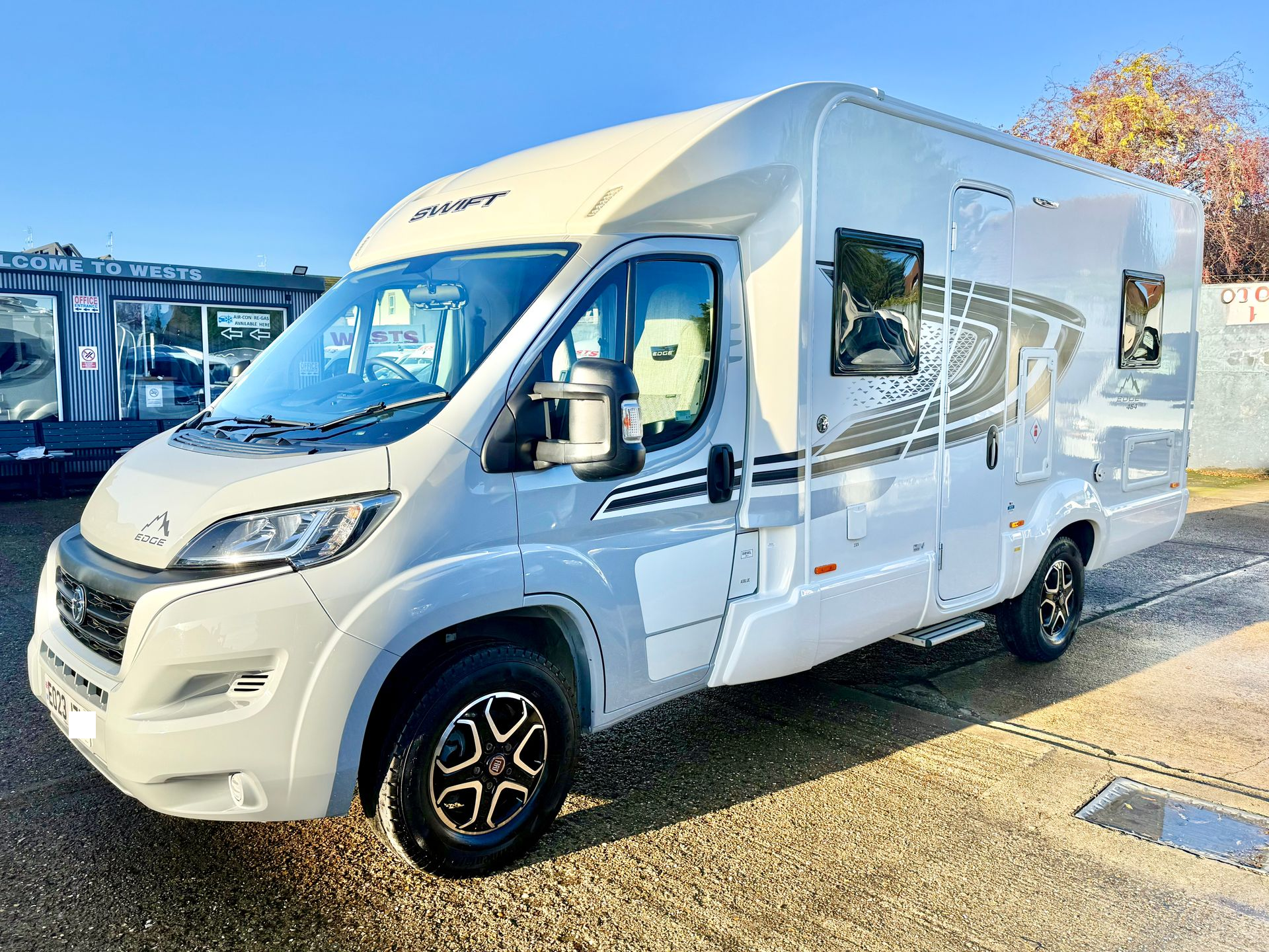 used second-hand motorhome for sale Fiat Swift Edge 464 4 berth motor-home