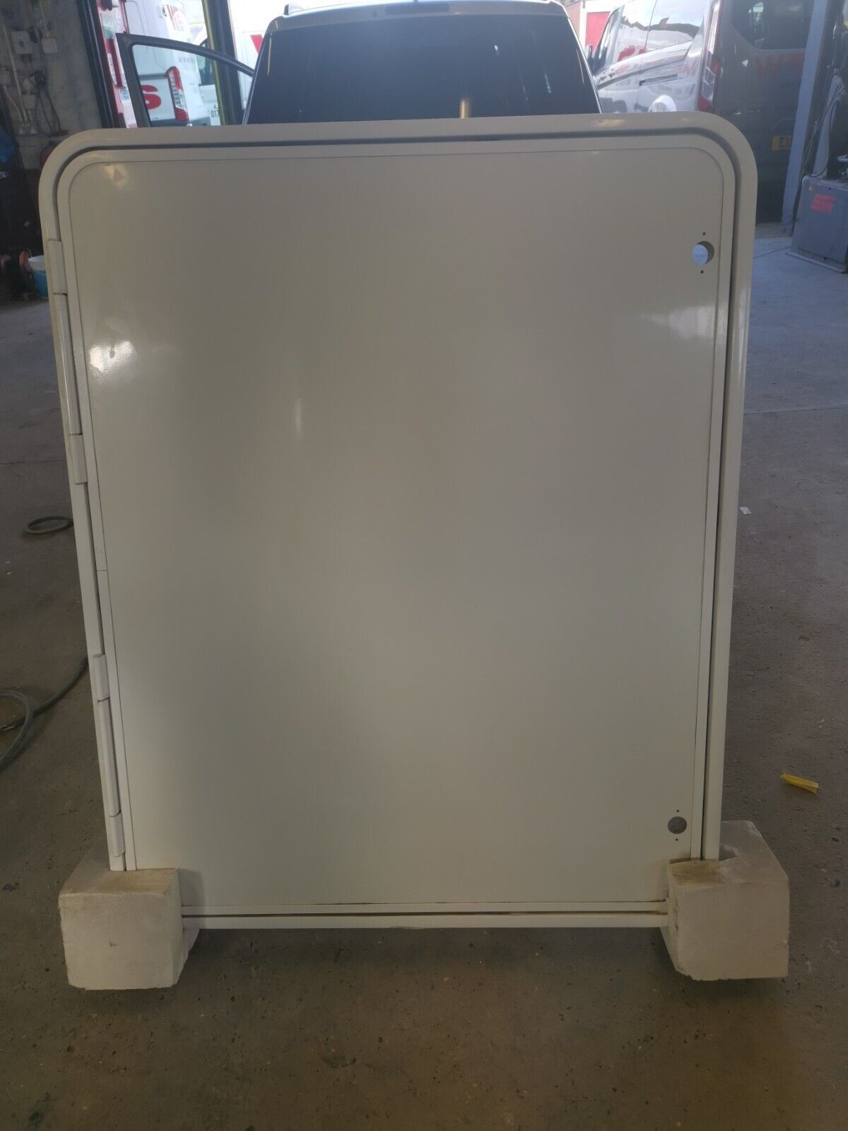 Roller Team - GARAGE DOOR WITH FRAME
Fits left and right side of motorhome
Brand New
2017 - Roller Team - Zefiro 690G
Parts Number: 1IRI30000217SNC