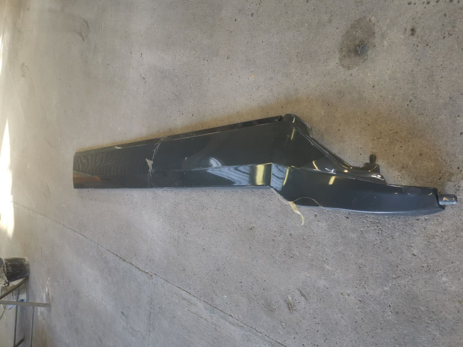 Front Side Skirt - Right Side - Offside
FRONT STRIP - RIGHT - Brand New - Still in factory film
2017/18 - Roller Team - Auto Roller 746
Parts Number: 1IRXF10001360X5
Previous Part Number: 1IRXF10001365X5 and TR0F200001360X5
