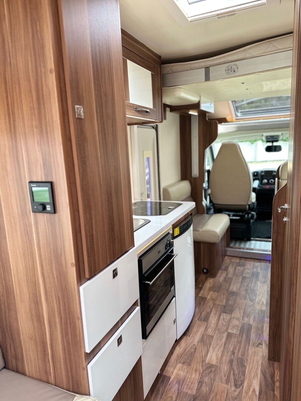 buy second-hand motorhome for sale roller team auto roller 747 6 berth motor home automatic for 2 ,3 ,4 , 5, 6 people