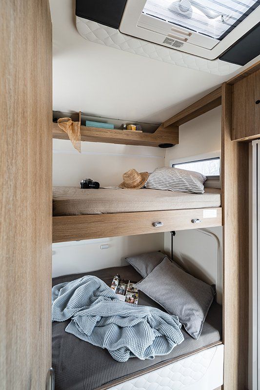 Auto Roller 707, 5 Berth Motorhome, hire, rental