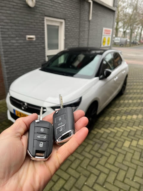 Sleutel voor Opel Astra F met afstandsbediening bij Geerdink Doetinchem