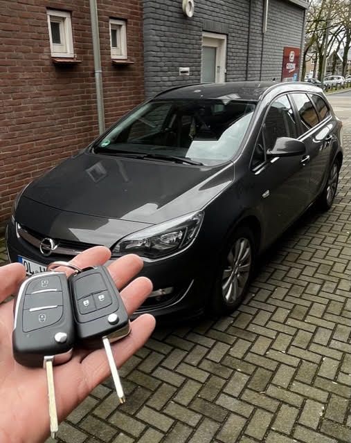 Opel meriva met sleutel met afstandsbediening