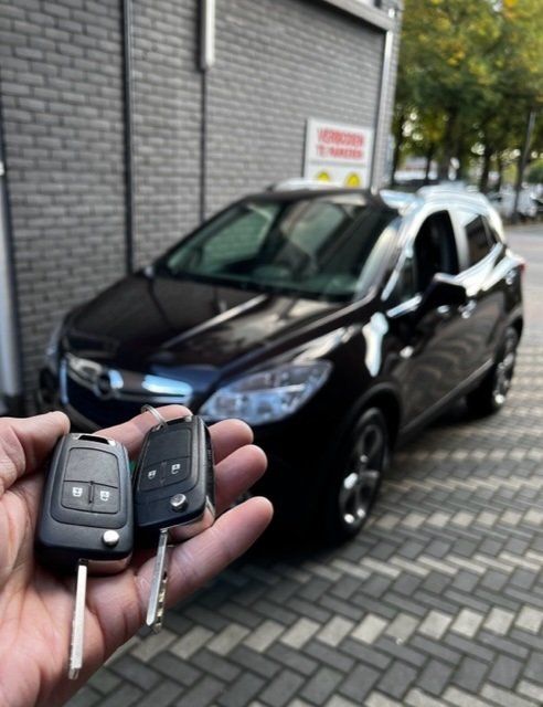 Opel Mokka met sleutel