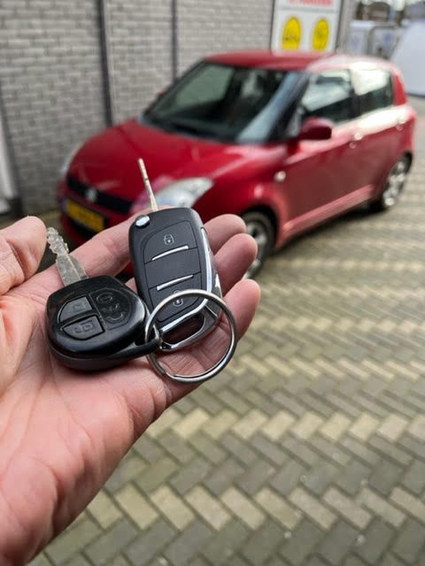 Suzuki Swift sleutel met afstandsbediening