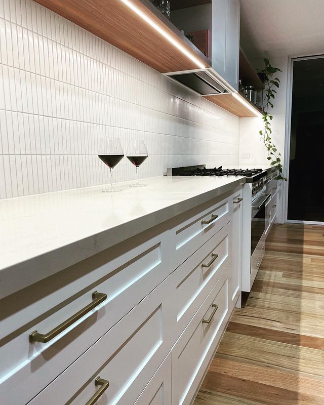Matt White Kit Mosaic Kitchen Splash Backs — Tile Trends in Tweed Heads South, NSW