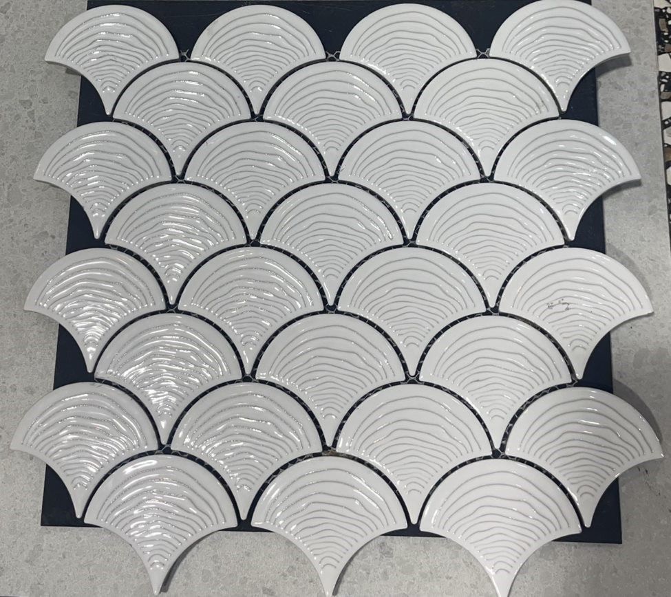 WRINKLE FISHSCALE WHITE