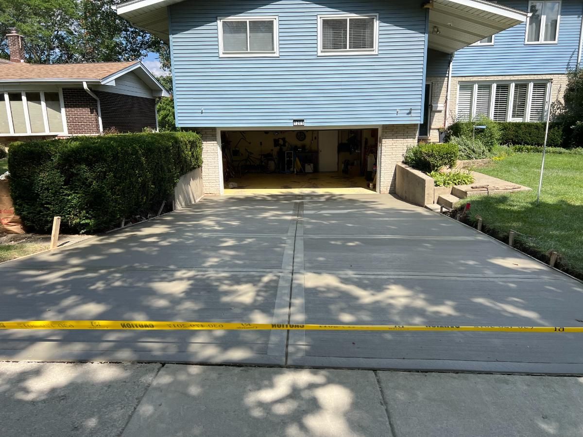 concrete driveway contractors in Addison IL
