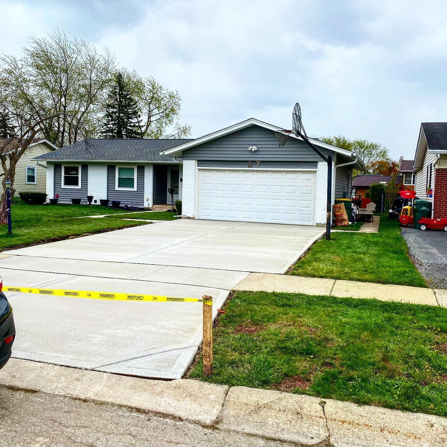 concrete driveway replacement— Concrete Addison IL — RJ Concrete