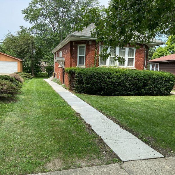 concrete sidewalk contractor