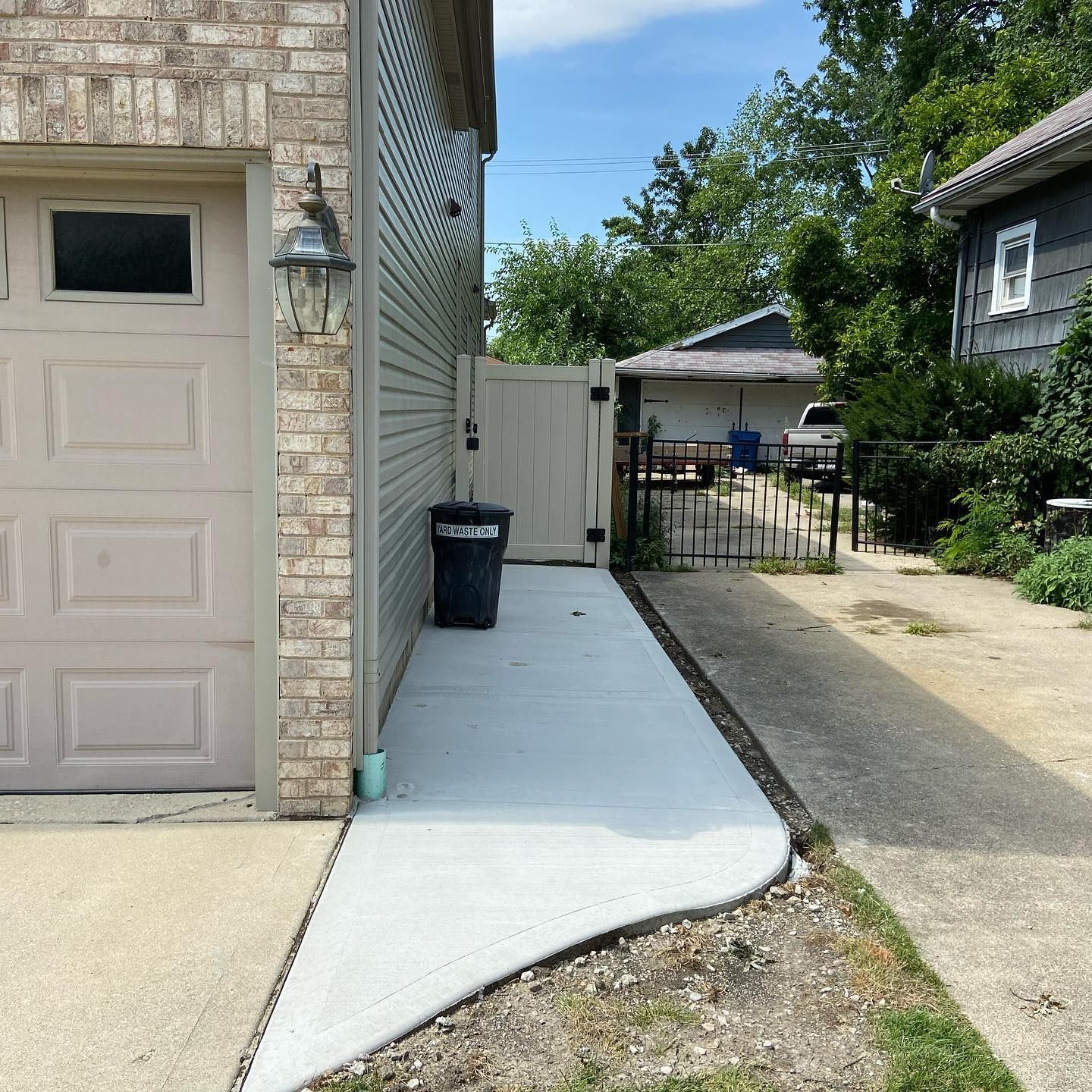 concrete sidewalk replacement— Concrete Addison IL — RJ Concrete