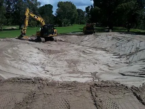 Construction Workers at Latrobe Golf Club | Woree, Queensland | Cheshire Contractors