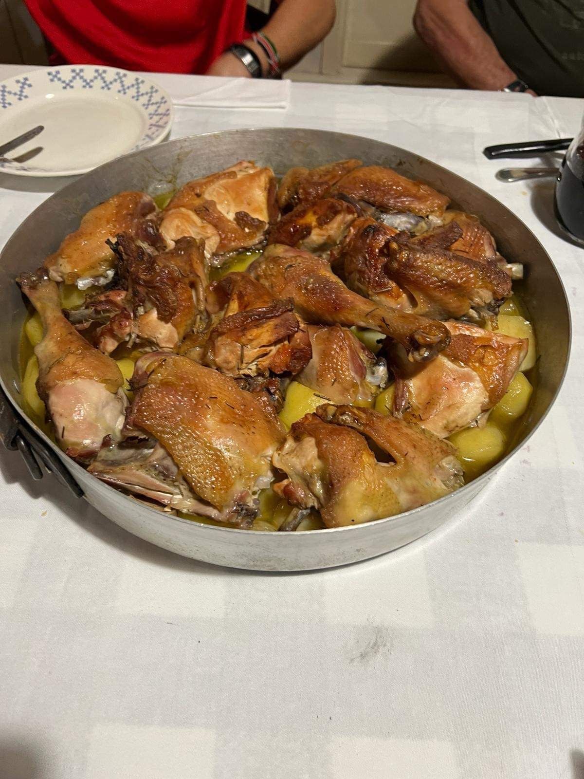 pollo cotto sotto al coppo