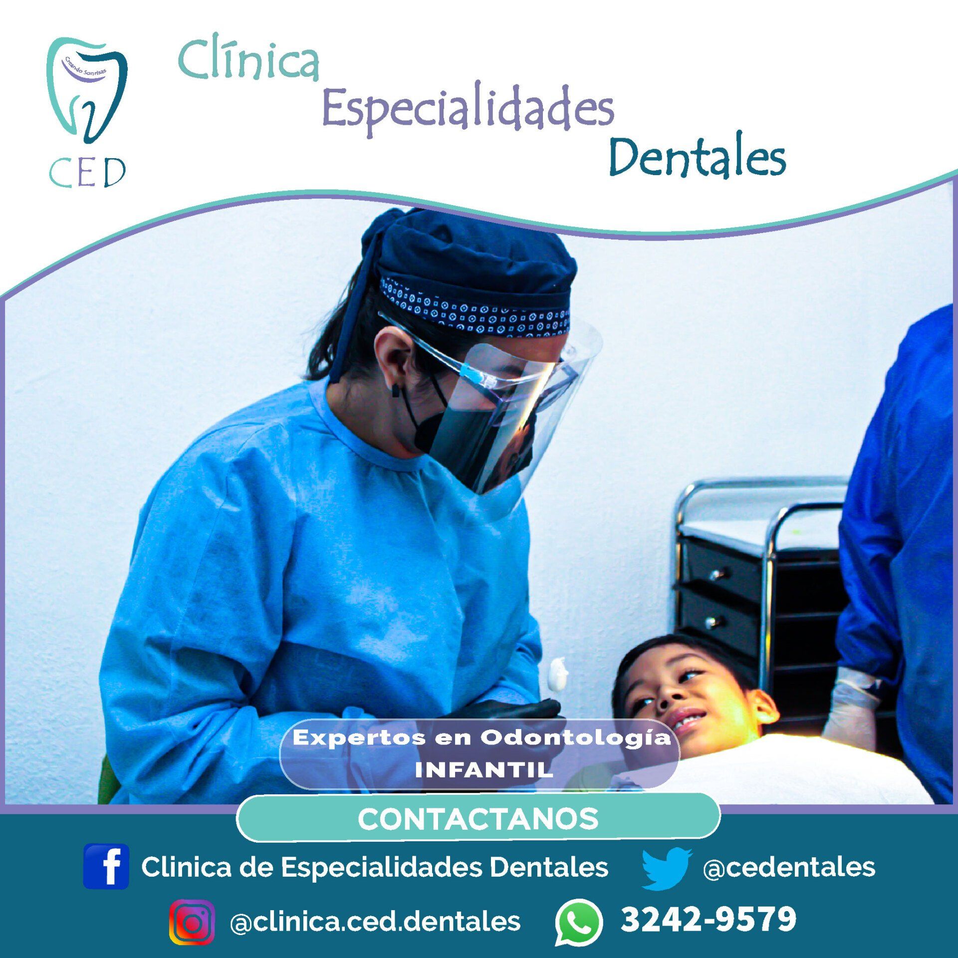 Dentista atendiendo a un paciente en clínica odontológica azul, con texto de Especialidades Dentales