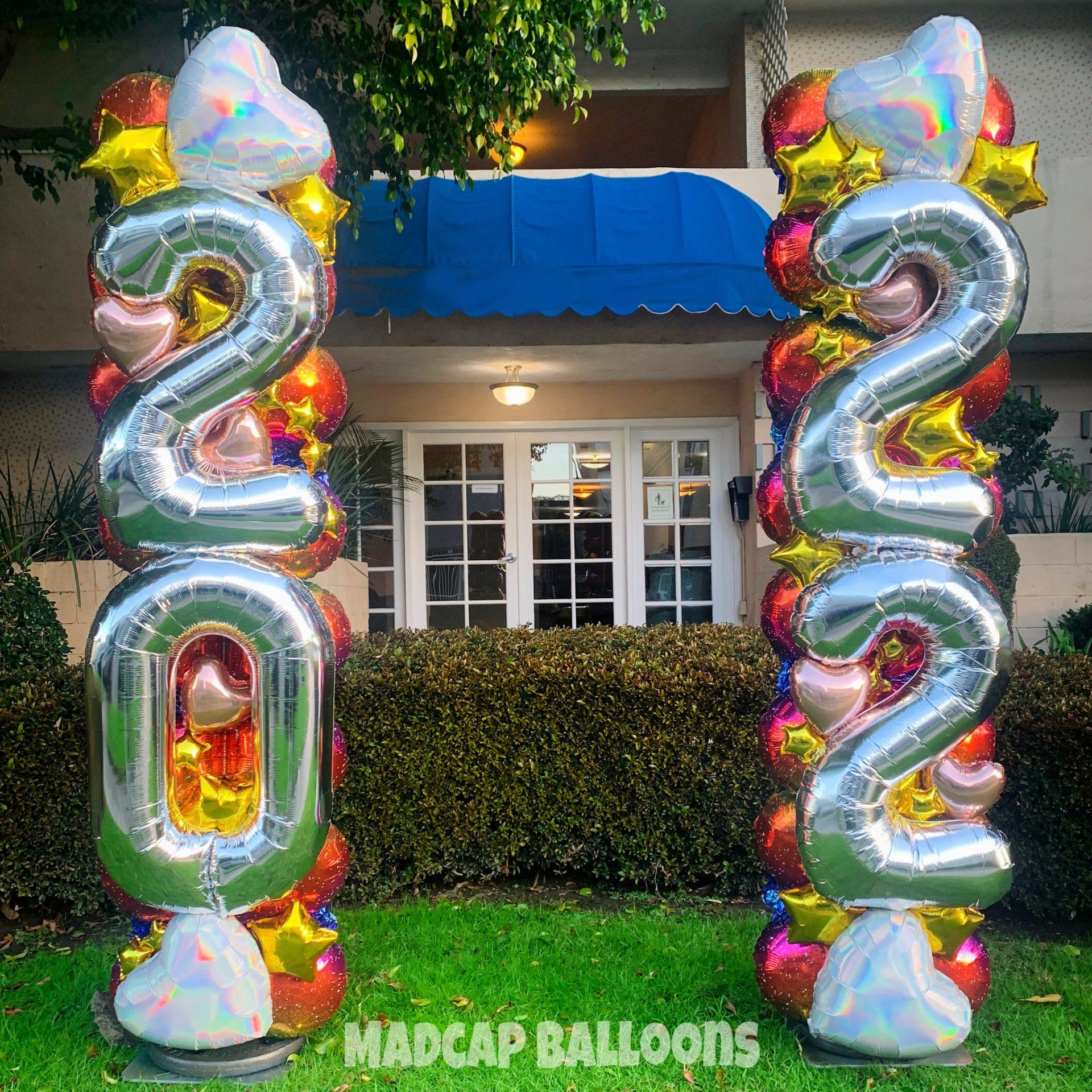 2022 number balloon column