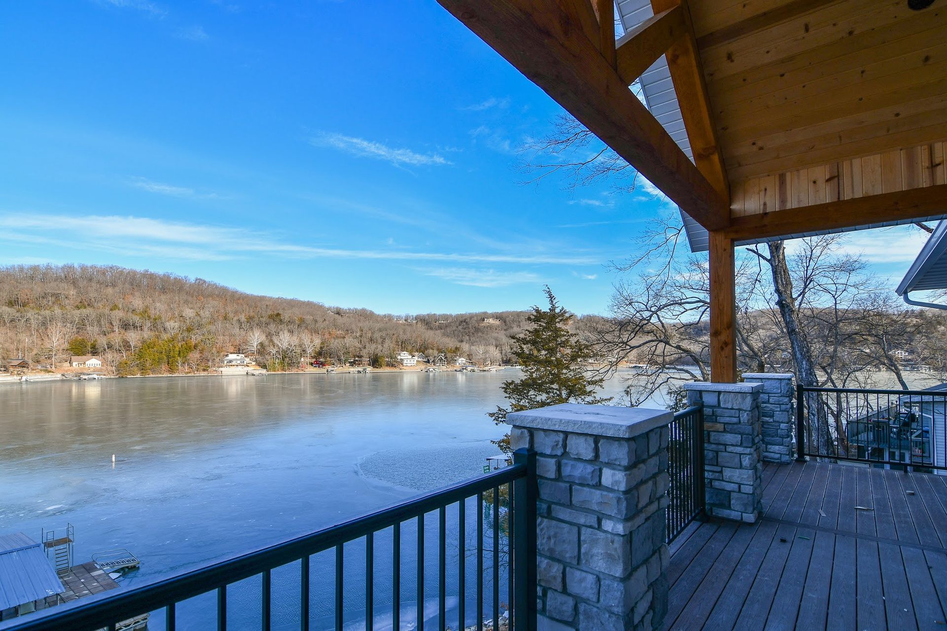 Luxury custom homes in St. Louis and Lake of the Ozarks custom homes in St. Louis and Lake of the Ozarks