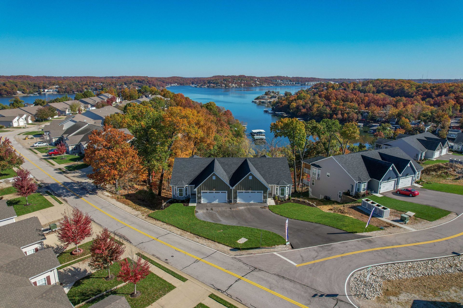 Luxury custom homes in St. Louis and Lake of the Ozarks