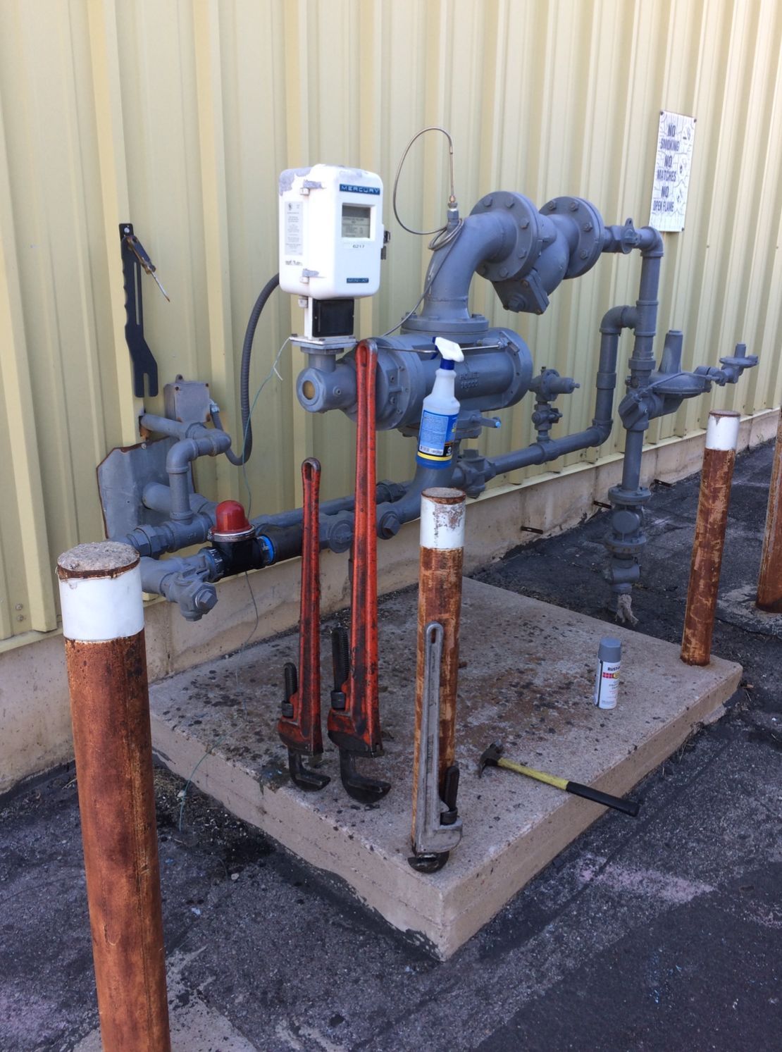 A commercial HVAC repair in Wasatch Front, UT - Call Platinum Mechanical hard at work