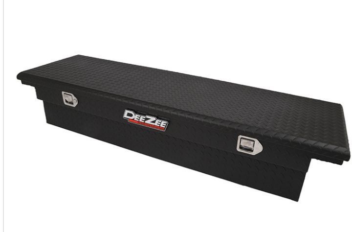 Dee Zee black Red Label crossover toolbox