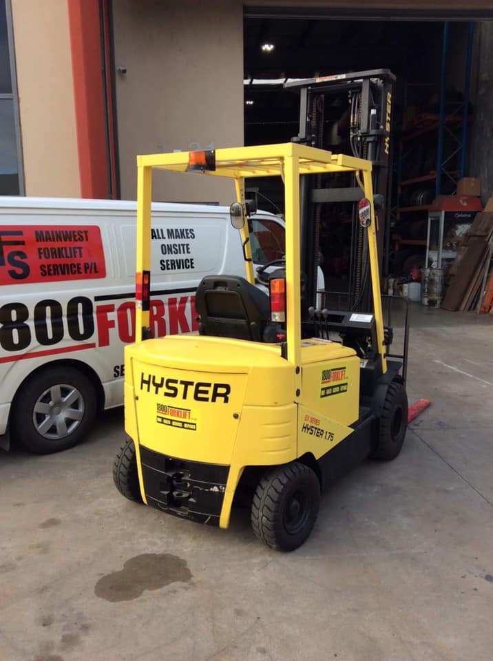 1800 forklift img-5