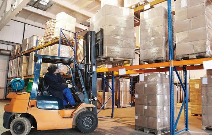 1800 forklift img-2